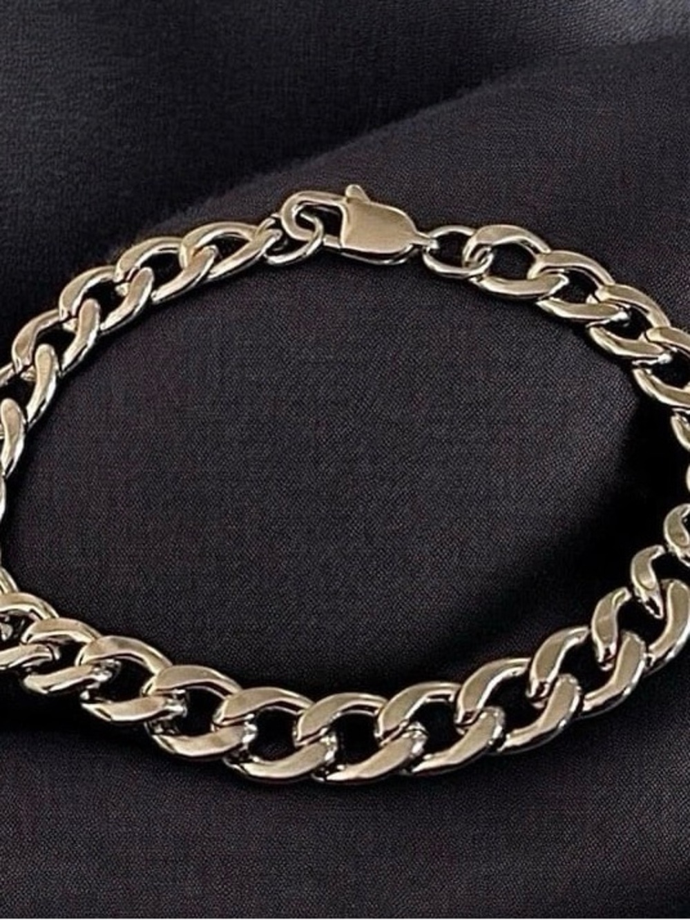 Cuban stainless steel link 7.5 inches and 7mm width bracelet - Silver - Picture 2 of 4